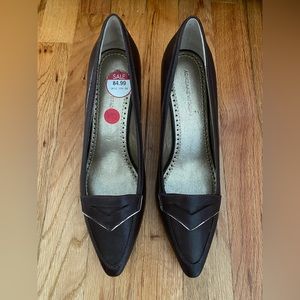 Adrienne Vittadini 8 1/2 Brown Leather Heels. New in Box.